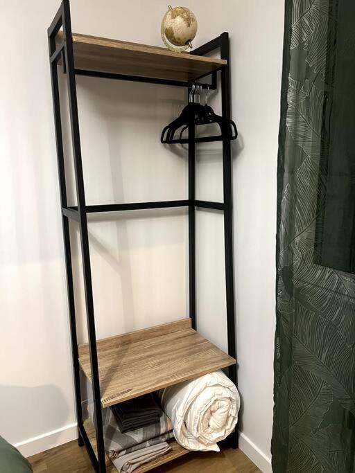 Jolie Maison Avec Courette 博格斯 外观 照片