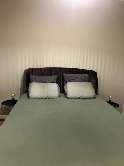 Jolie Maison Avec Courette 博格斯 外观 照片