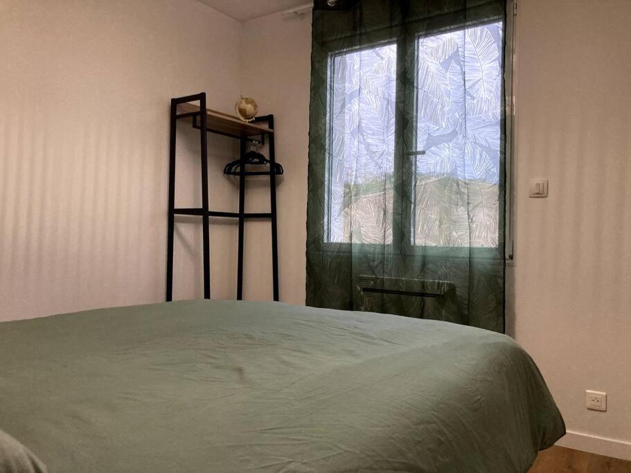 Jolie Maison Avec Courette 博格斯 外观 照片